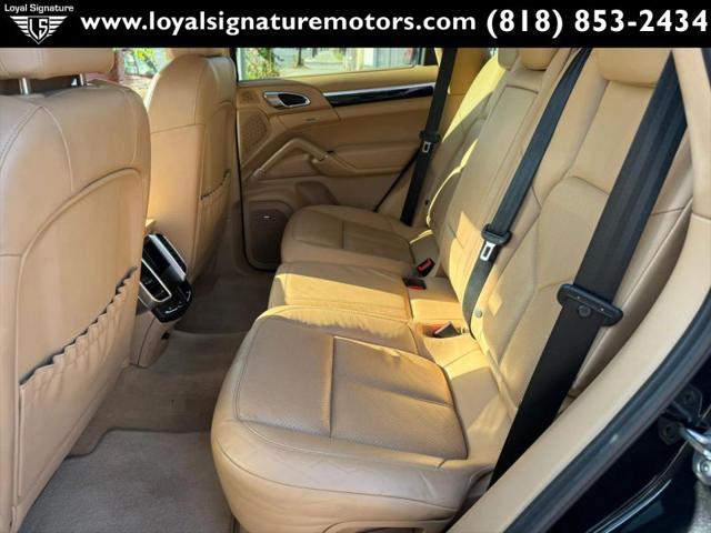 2012 Porsche Cayenne Base