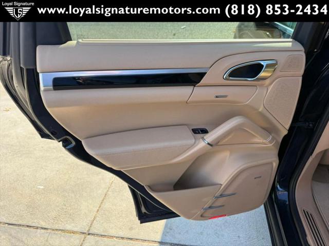 2012 Porsche Cayenne Base