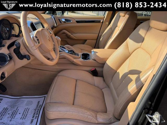 2012 Porsche Cayenne Base