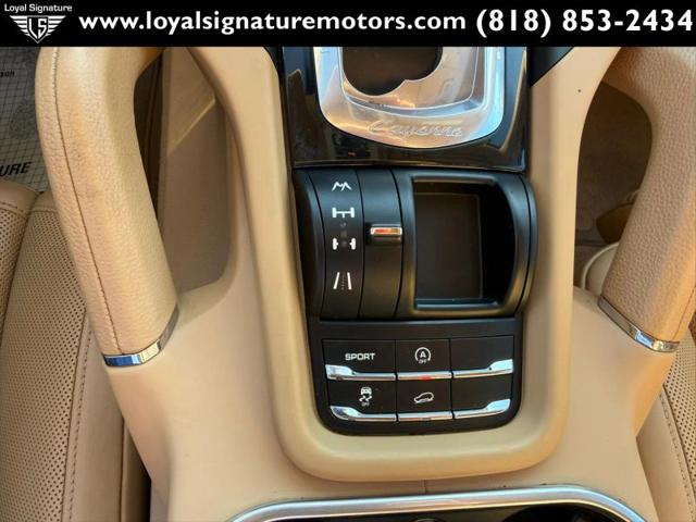 2012 Porsche Cayenne Base