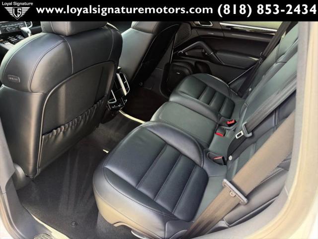 2014 Porsche Cayenne Platinum Edition