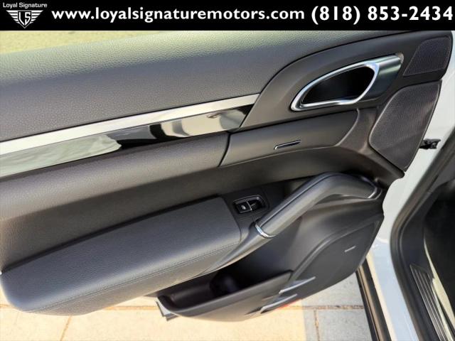 2014 Porsche Cayenne Platinum Edition