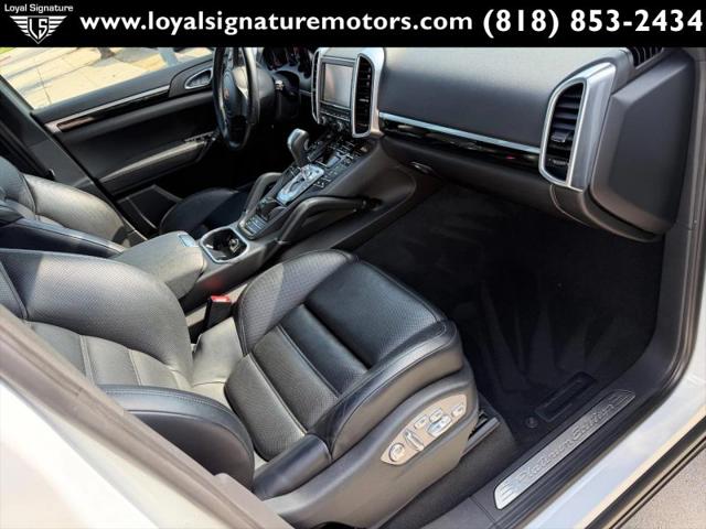 2014 Porsche Cayenne Platinum Edition