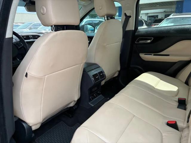 2019 Jaguar F-PACE 25t Premium