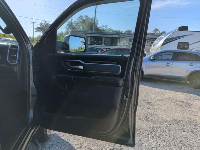 2019 Ram 1500 Big Horn/Lone Star Crew Cab 4x4 57 Box
