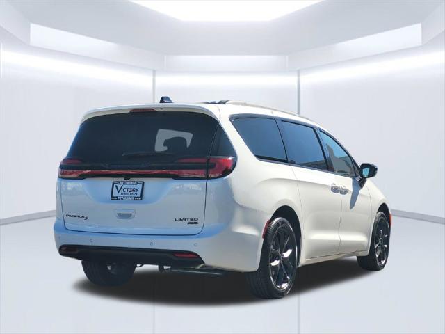 2027 Chrysler Pacifica Limited AWD