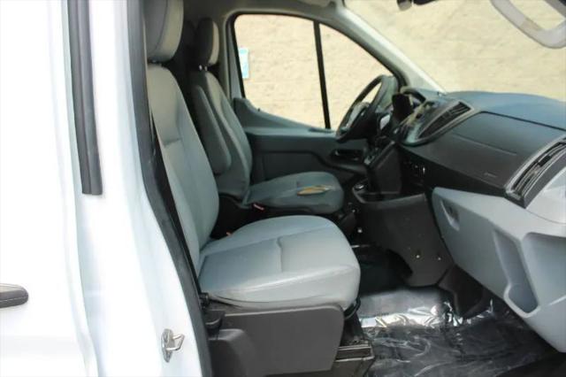 2018 Ford Transit w/Sliding Side Door w/RWB
