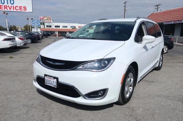 2017 Chrysler Pacifica Touring-L Plus