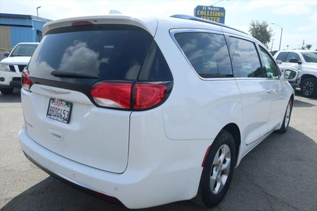 2017 Chrysler Pacifica Touring-L Plus