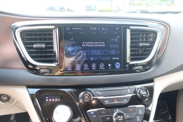 2017 Chrysler Pacifica Touring-L Plus