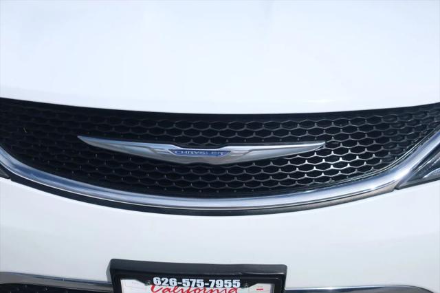 2017 Chrysler Pacifica Touring-L Plus