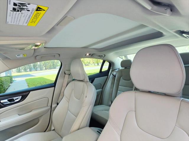2019 Volvo S60 T6 Momentum