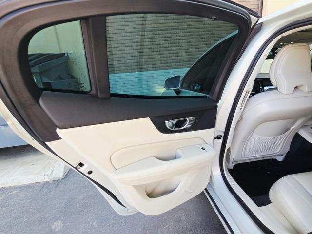 2019 Volvo S60 T6 Momentum