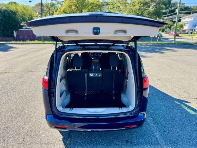 2017 Chrysler Pacifica Touring