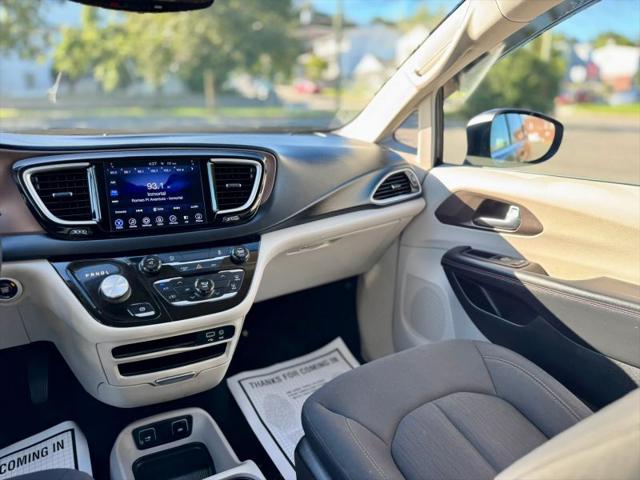 2017 Chrysler Pacifica Touring