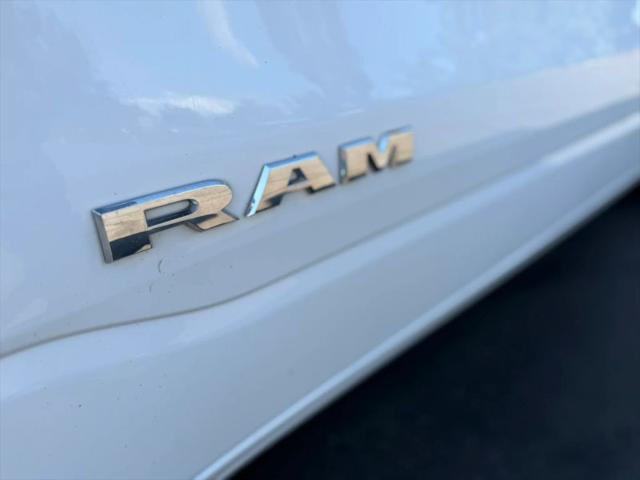 2019 Ram 1500 Big Horn/Lone Star Crew Cab 4x4 57 Box