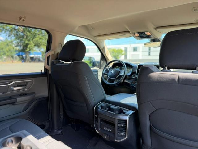 2019 Ram 1500 Big Horn/Lone Star Crew Cab 4x4 57 Box