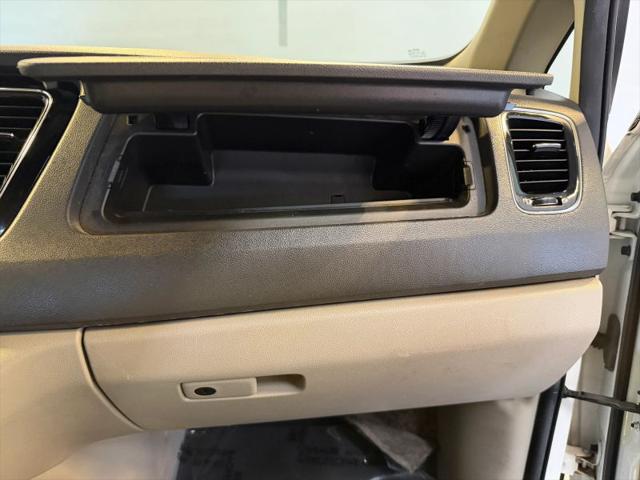 2016 Kia Sedona EX