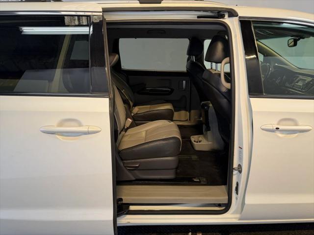 2016 Kia Sedona EX