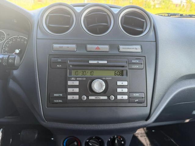 2011 Ford Transit Connect XLT Premium
