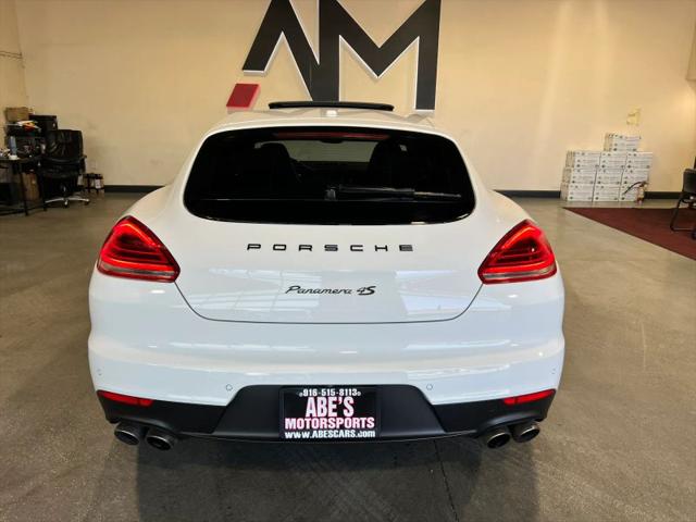 2015 Porsche Panamera 4S