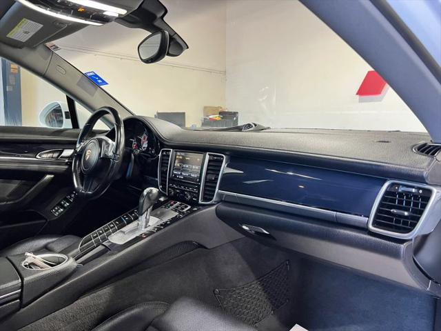 2015 Porsche Panamera 4S