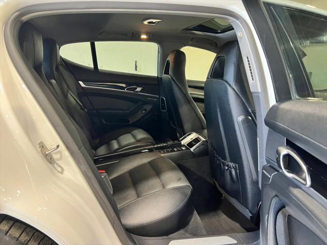 2015 Porsche Panamera 4S