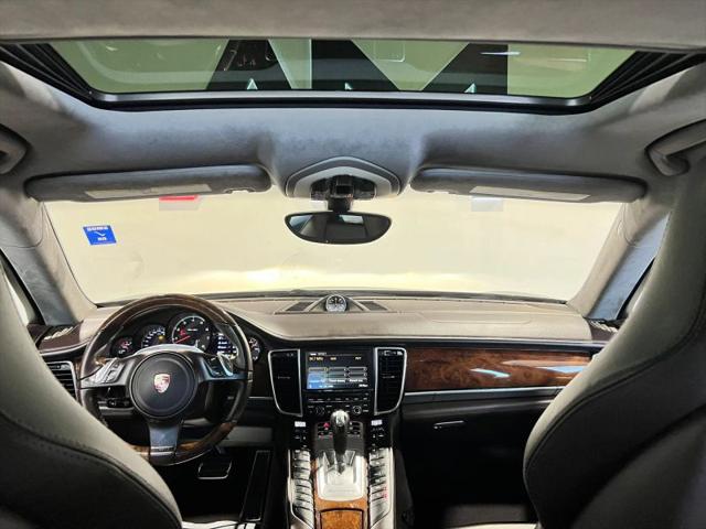 2012 Porsche Panamera Base