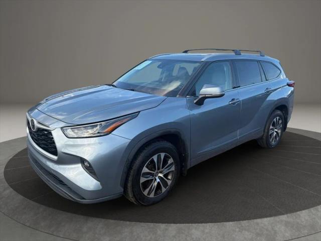 2022 Toyota Highlander XLE for sale in Harrisonville, MO