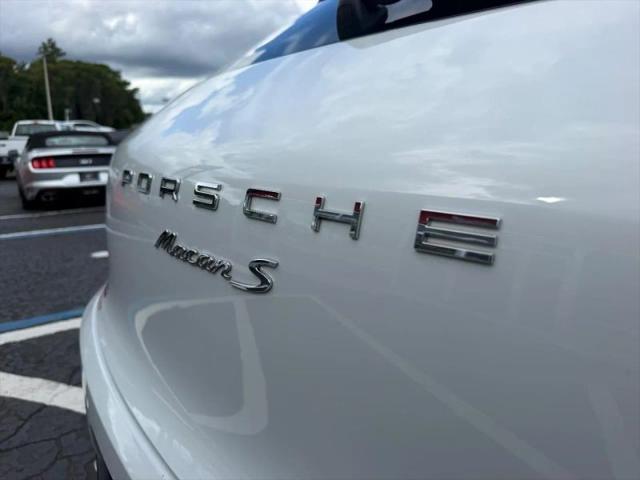 2018 Porsche Macan S