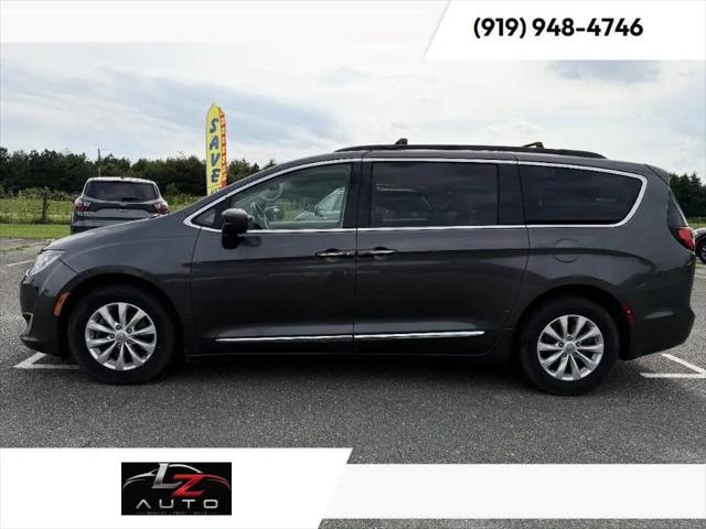 2017 Chrysler Pacifica Touring-L for sale in Princeton, NC