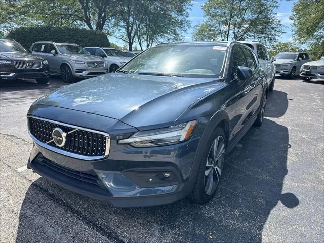 2025 Volvo V60 Cross Country for sale near Dublin, OH