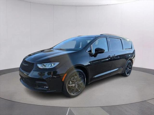 2025 Chrysler Pacifica Limited for sale in Hattiesburg, MS