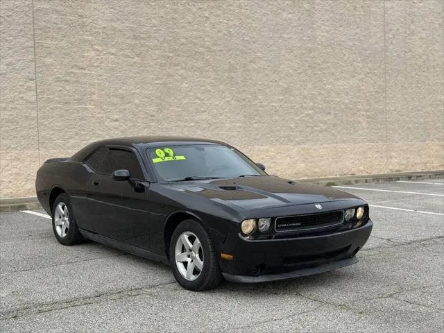 2009 Dodge Challenger SE for sale in Newark, OH