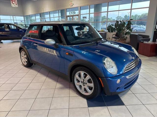 2006 MINI Cooper Base for sale in Kenosha, WI