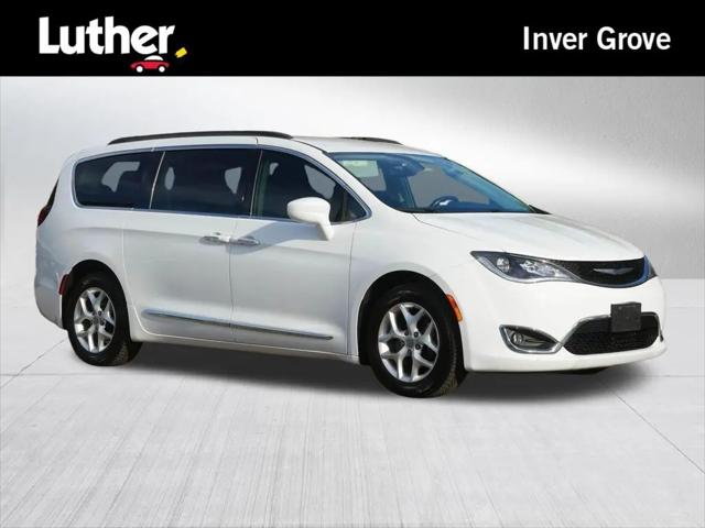 2017 Chrysler Pacifica Touring-L for sale in Inver Grove Heights, MN