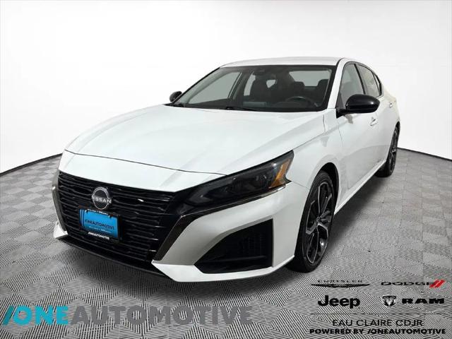 2024 Nissan Altima SR FWD for sale in Eau Claire, WI