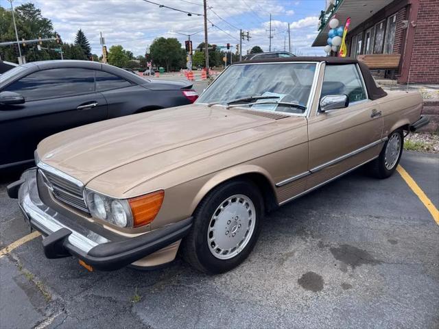 1987 Mercedes-Benz 560 SERIES SL W/Hardtop for sale in Brookfield, WI