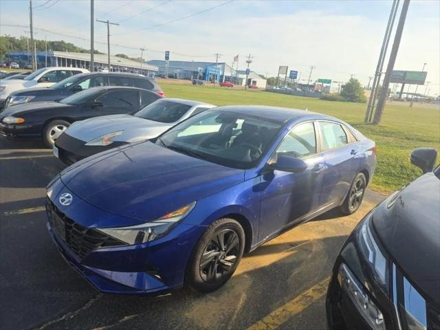 2022 Hyundai Elantra SEL for sale in Decatur, IL