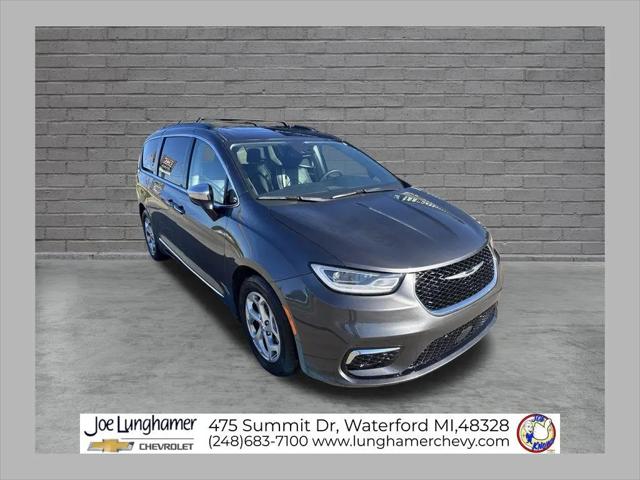2023 Chrysler Pacifica Limited for sale in Waterford, MI
