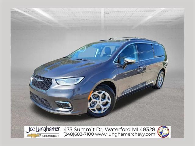 2023 Chrysler Pacifica Limited for sale in Waterford, MI