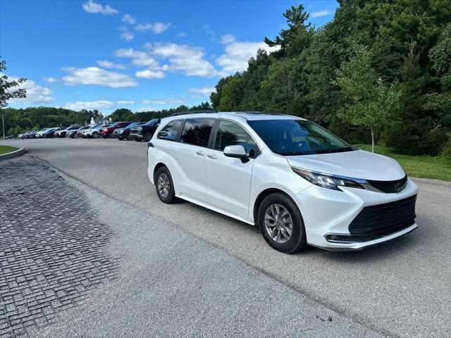 2023 Toyota Sienna XLE for sale in Renfrew, PA