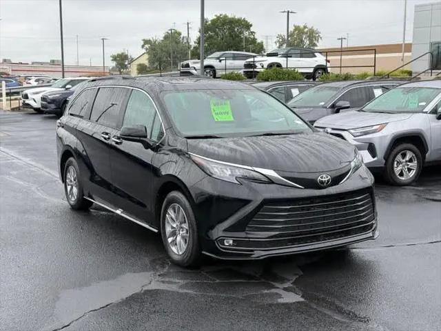 2026 Toyota Sienna XLE for sale in Indianapolis, IN