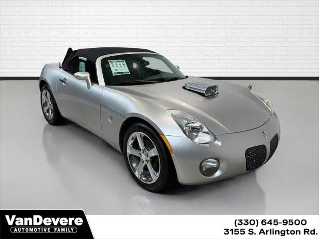2007 Pontiac Solstice Base for sale in Akron, OH