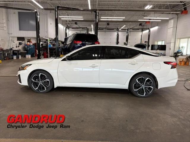 2024 Nissan Altima SR Intelligent AWD for sale in Green Bay, WI
