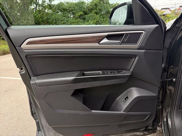 2021 Volkswagen Atlas 3.6L V6 SE w/Technology