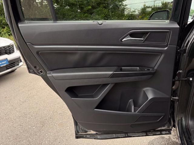 2021 Volkswagen Atlas 3.6L V6 SE w/Technology