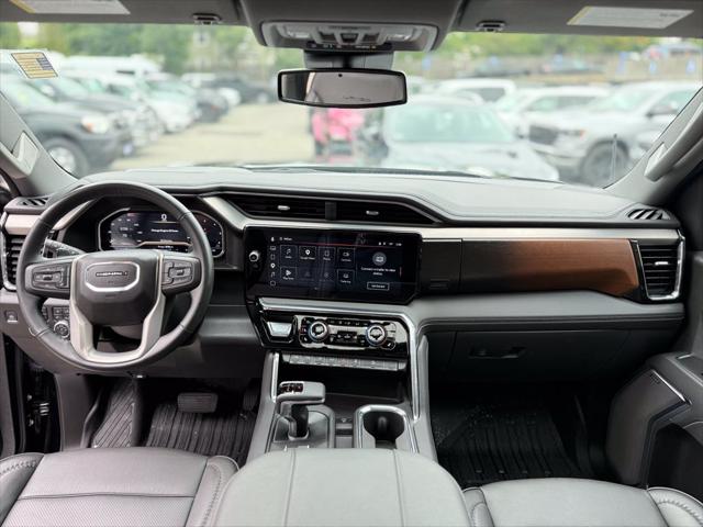 2025 GMC Sierra 1500 4WD Crew Cab Short Box Denali
