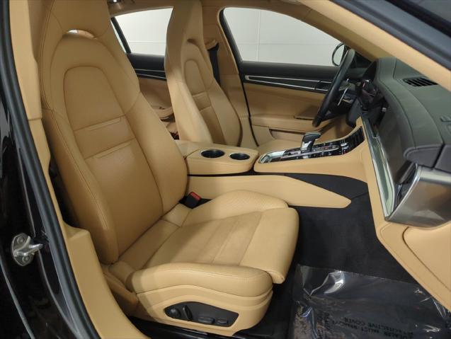 2023 Porsche Panamera 4 Platinum Edition