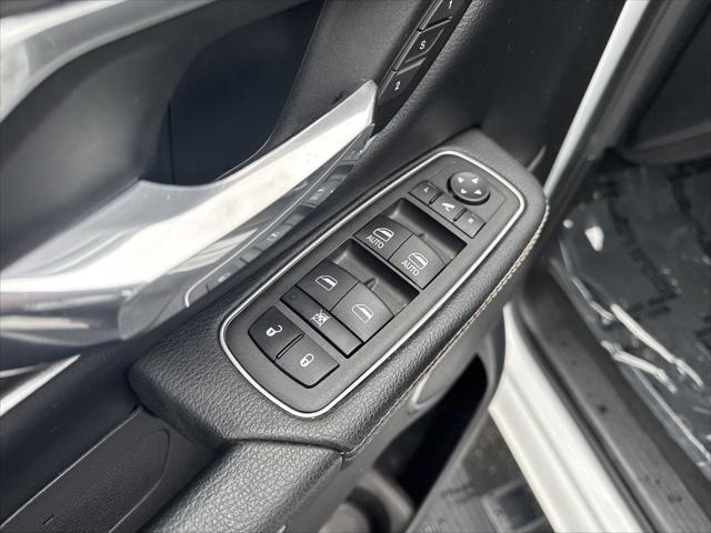 2023 Ram 1500 Laramie Crew Cab 4x4 57 Box